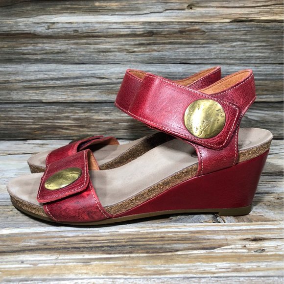 Taos 3209 Carousel 2 Red Leather Sandals Women US 6.5, EUR 37 - Picture 2 of 8